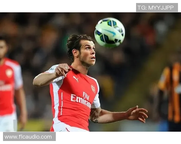 英超球队出售明星球员，刷新转会费记录，引发球迷热议